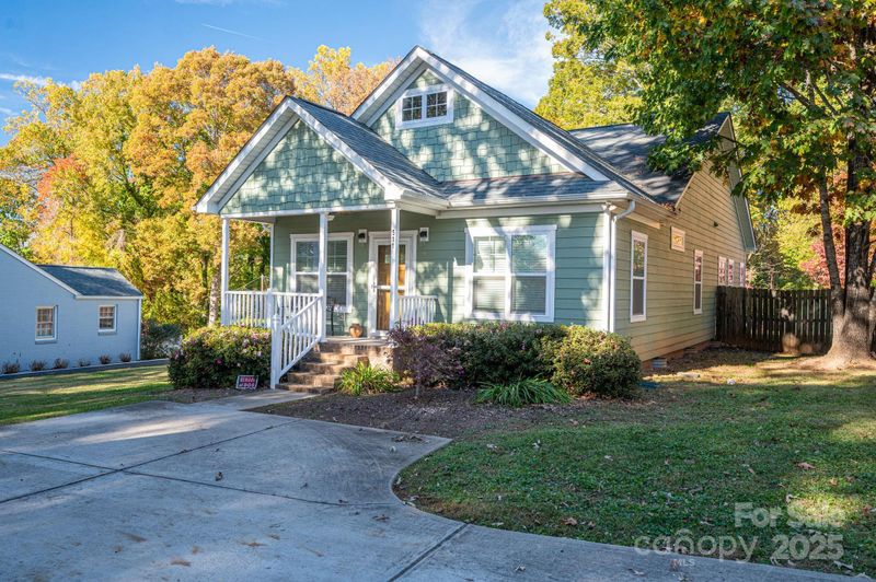 511 Julia Ave, Belmont, NC 28012