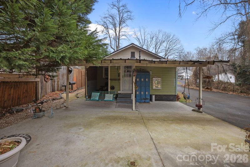 233 Pethel St, Kannapolis, NC 28081