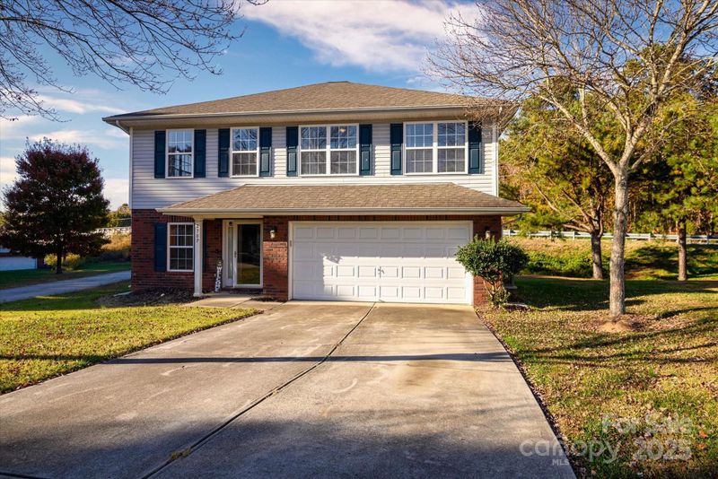 2707 Ireton Pl, Kannapolis, NC 28083