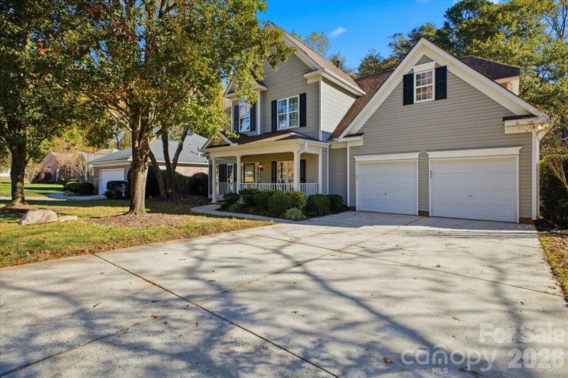 7709 Sedgebrook Dr E, Stanley, NC 28164