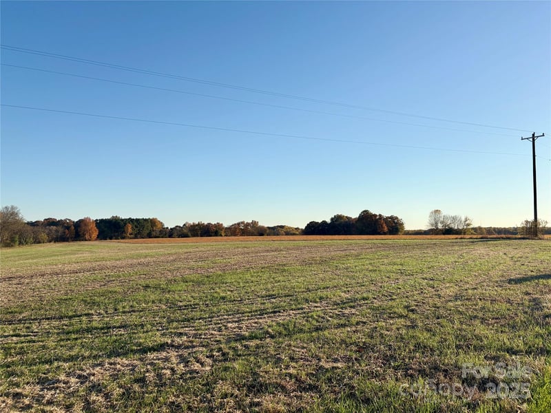 8.562 Williamsburg Rd, Olin, NC 28660