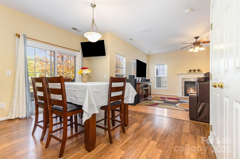4149 Autumn Cove Dr, Lake Wylie, SC 29710
