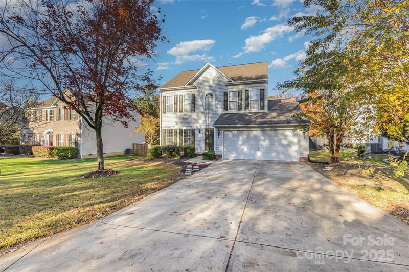 4149 Autumn Cove Dr, Lake Wylie, SC 29710