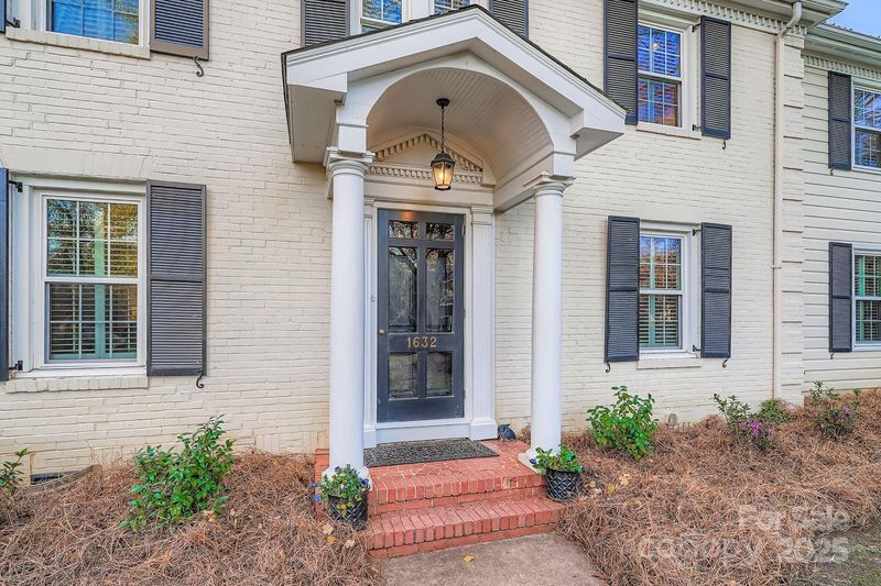 1632 Biltmore Dr, Charlotte, NC 28207