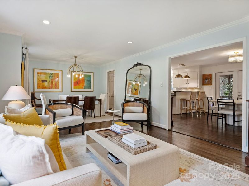 6624 Long Meadow Rd, Charlotte, NC 28210