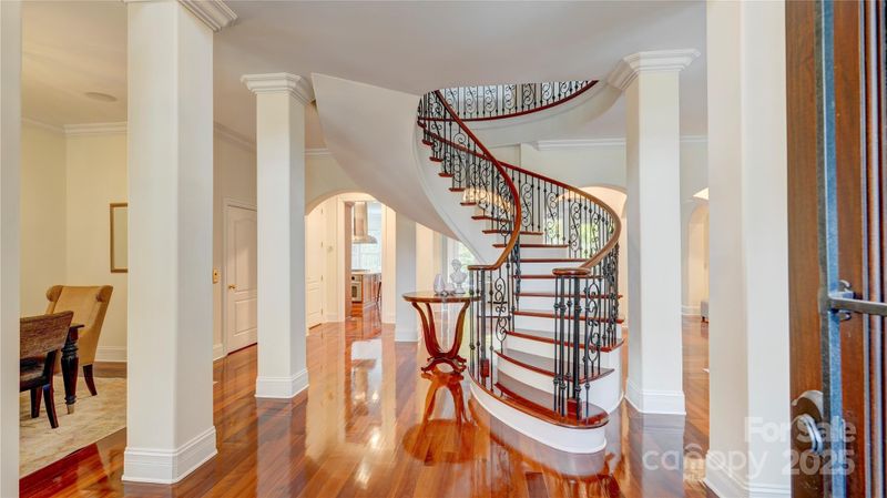 2310 La Maison Dr, Charlotte, NC 28226