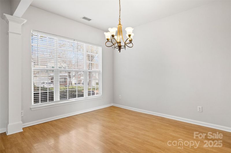 8240 Gossomer Bay Dr, Charlotte, NC 28270