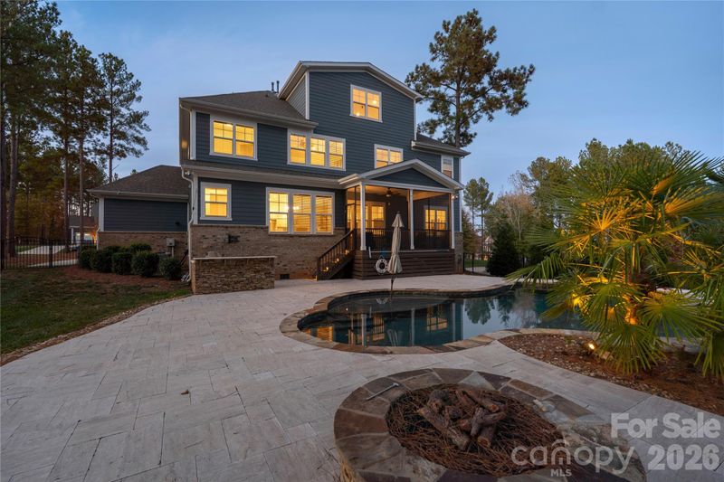 101 Cross Current Ln, Belmont, NC 28012