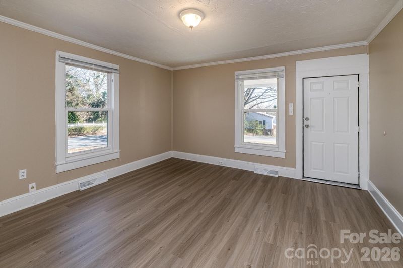 569 Hunter Ave, Kannapolis, NC 28083