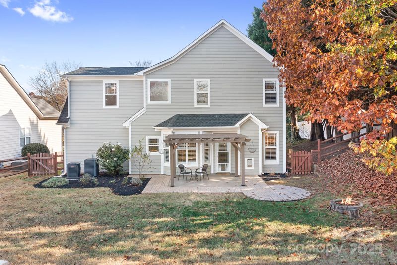 20332 Colony Point Ln, Cornelius, NC 28031