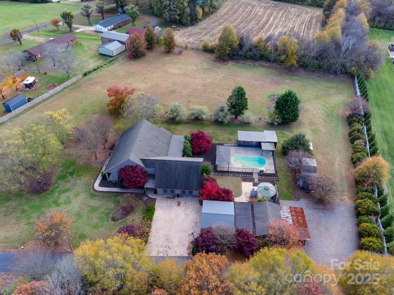 1071 Caleb Setzer Rd, Newton, NC 28658