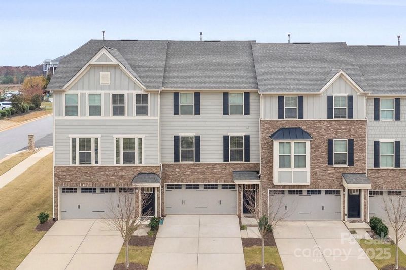 105 Helm Ln #B, Mooresville, NC 28117