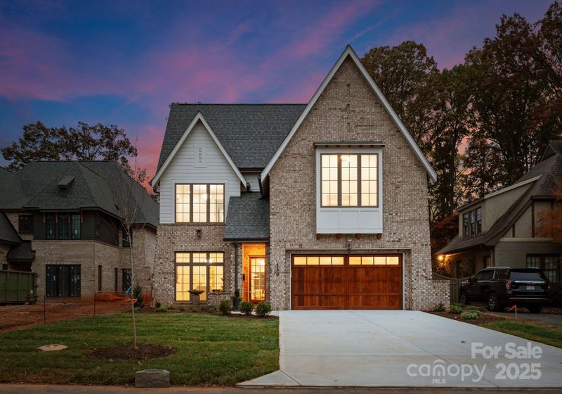 150 N Canterbury Rd, Charlotte, NC 28211