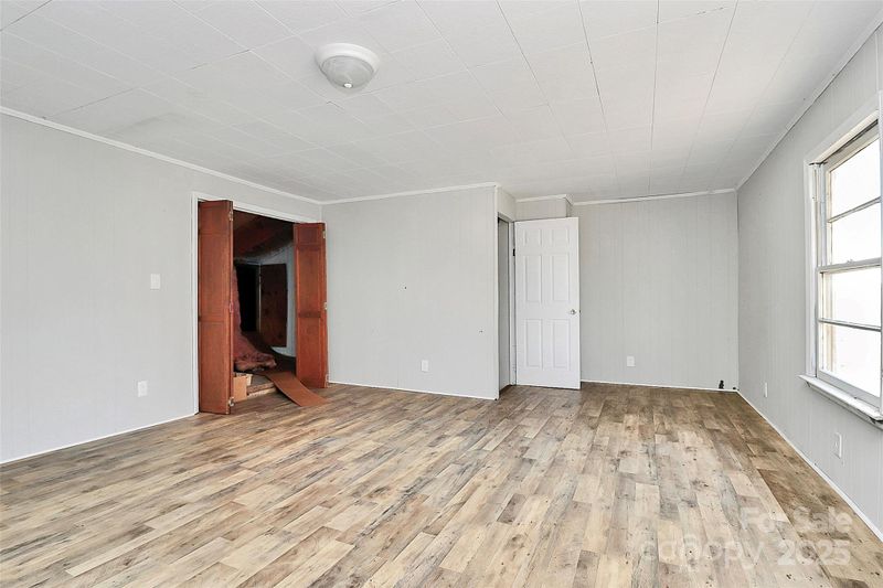 1123 E Gaston St, Lincolnton, NC 28092