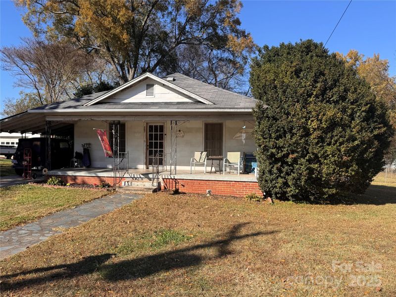 307 Caldwell St, Kannapolis, NC 28083