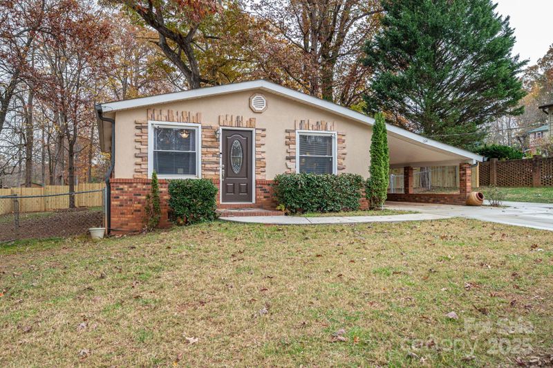 164 8th Ave SW, Conover, NC 28613