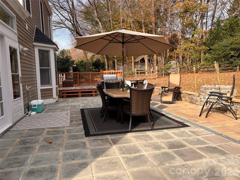 2913 Summerland Dr, Charlotte, NC 28105