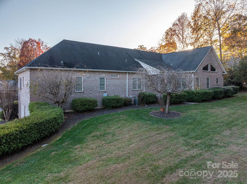 7522 Turnberry Ln, Stanley, NC 28164
