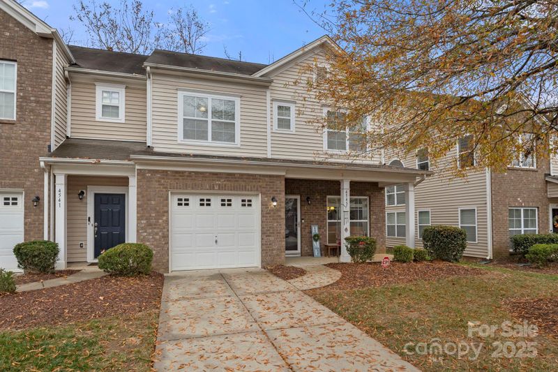 4545 Craigmoss Ln, Charlotte, NC 28278