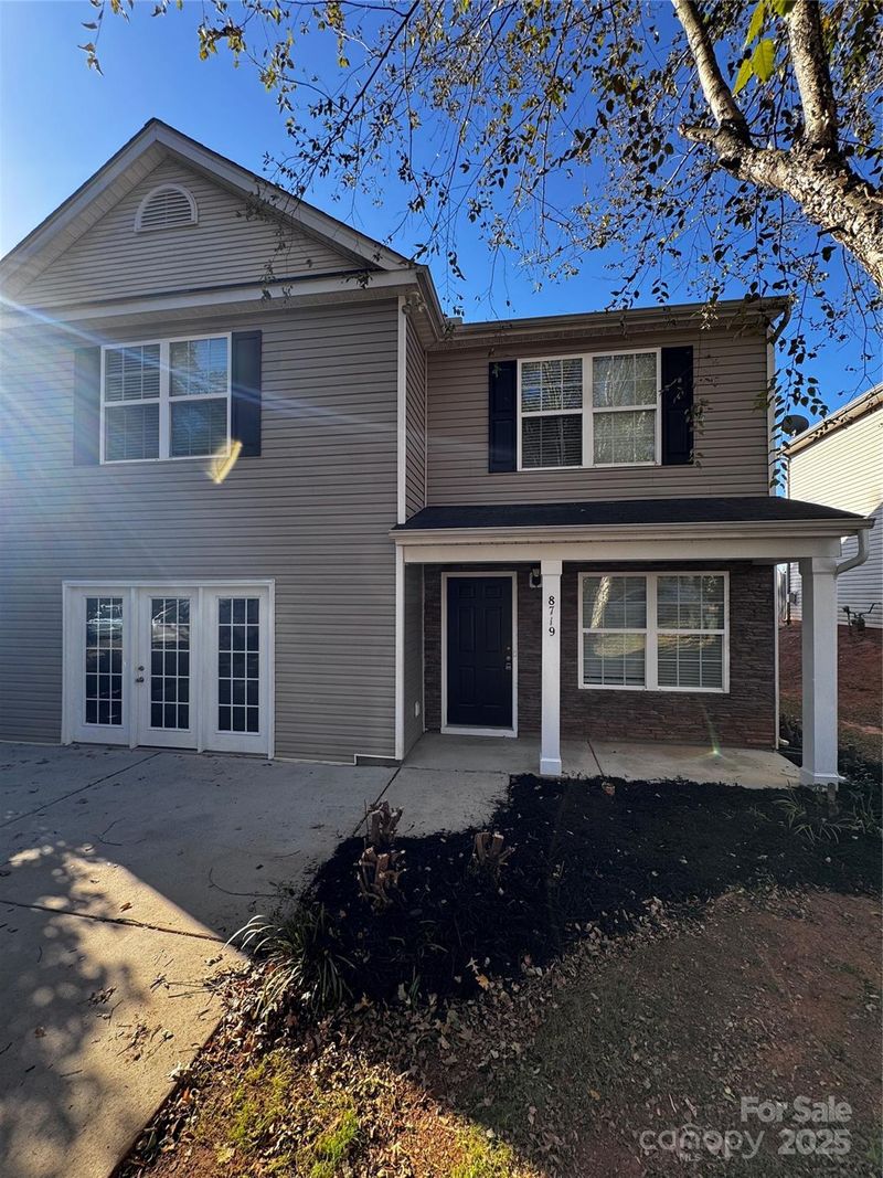 8719 Oak Dr NE, Charlotte, NC 28269