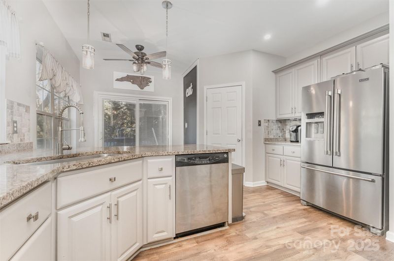 8740 Sam Dee Rd, Charlotte, NC 28215