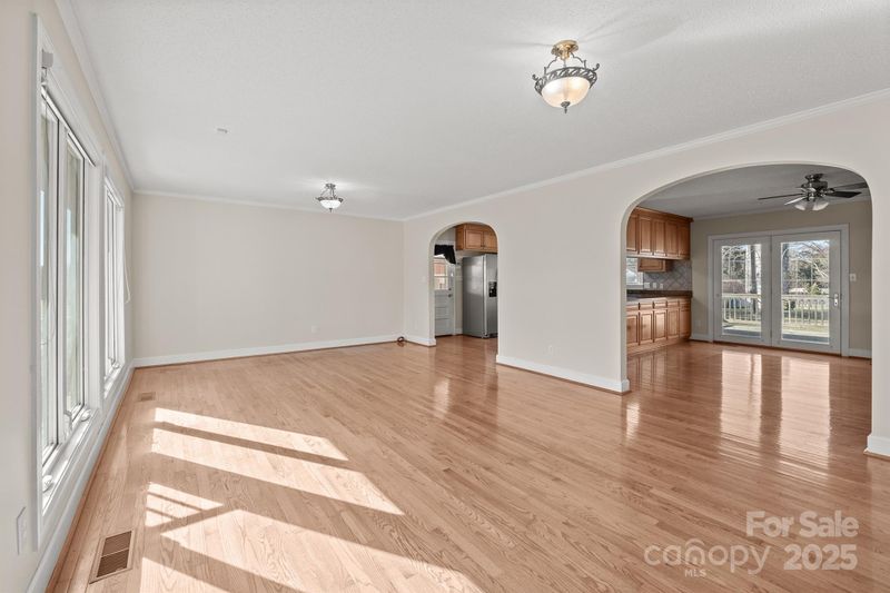 484 Stutts Rd, Mooresville, NC 28117
