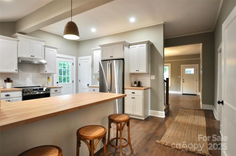 410 S East Ave, Kannapolis, NC 28083