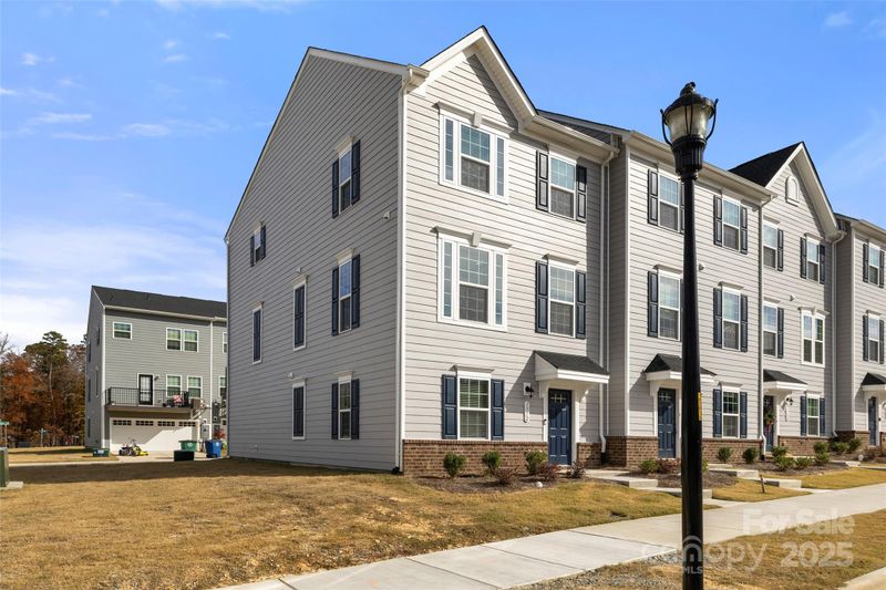 1512 May Apple Dr, Matthews, NC 28104