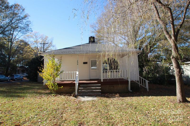 206 Frances St, Clover, SC 29710