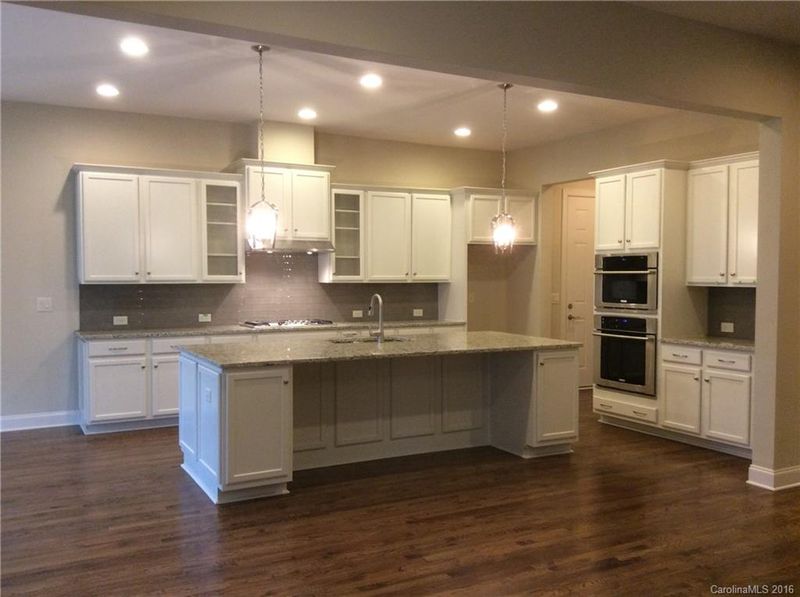 205 Wesley Manor Dr, Wesley Chapel, NC 28104