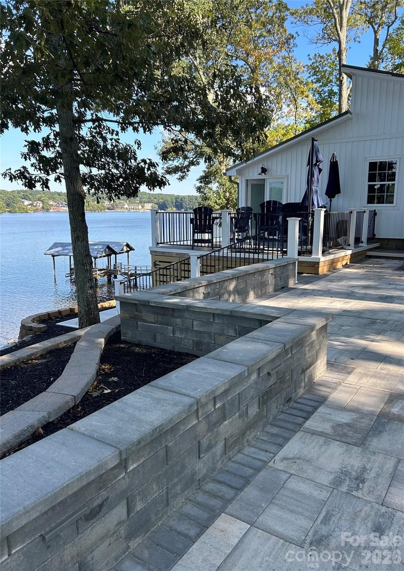 6788 Bucleigh Rd, Lake Wylie, SC 29710