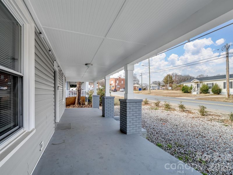 4313 Hovis Rd, Charlotte, NC 28208