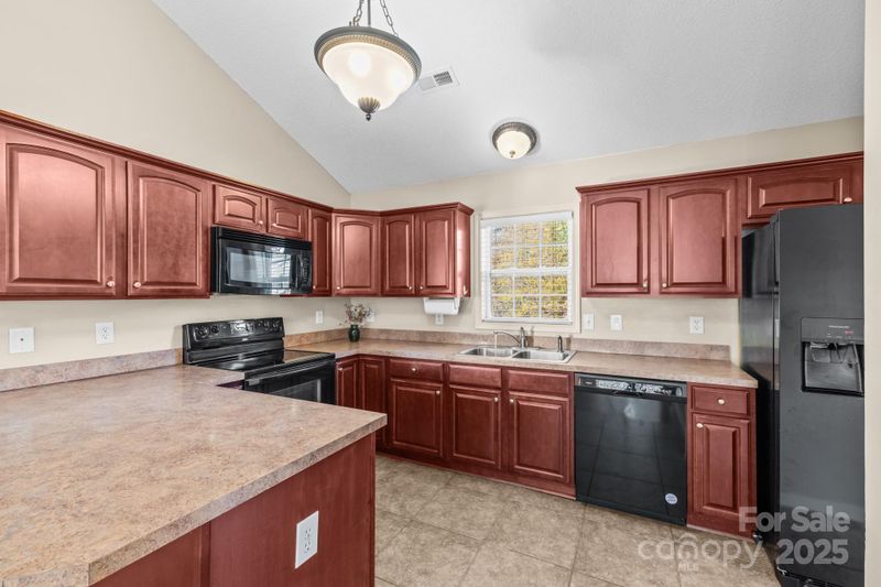 2244 Burris Rd, Conover, NC 28613