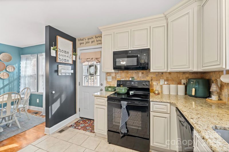 3478 E Nc 150 Hw, Lincolnton, NC 28092