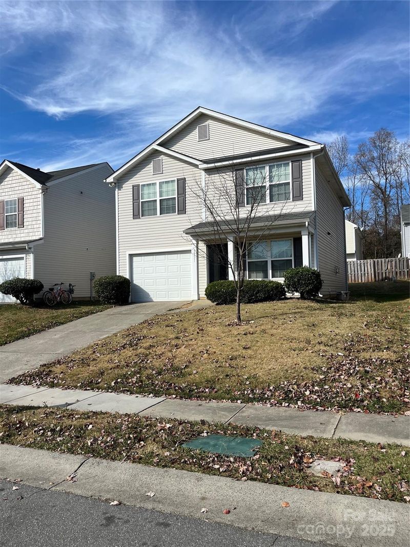 3951 Damask Dr, Charlotte, NC 28206