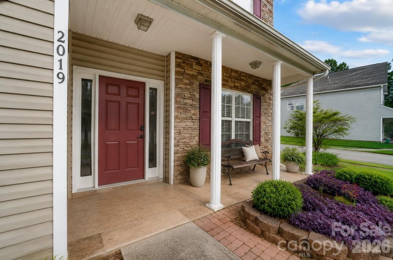 2019 Aberglen Dr, Charlotte, NC 28262