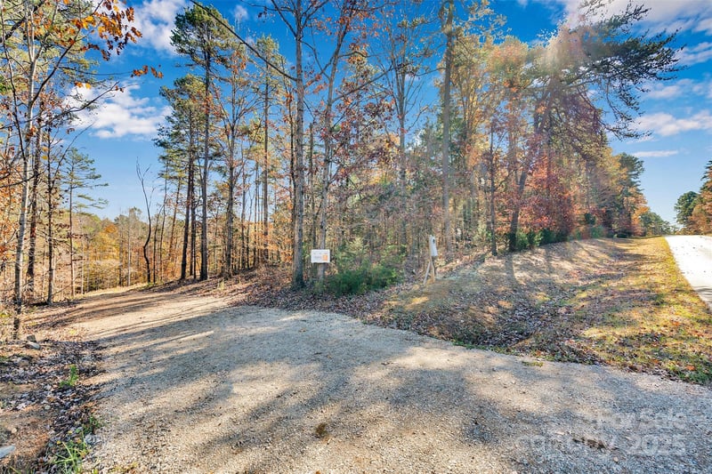 1470 Trotter Cir, Mount Pleasant, NC 28124