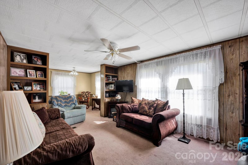 12523 Asbury Chapel Rd, Huntersville, NC 28078