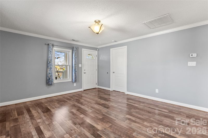 107 Belton Ave, Mount Holly, NC 28120