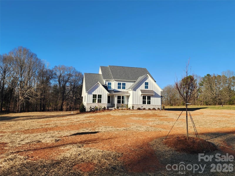 5020 Carolina North Dr, Gastonia, NC 28056