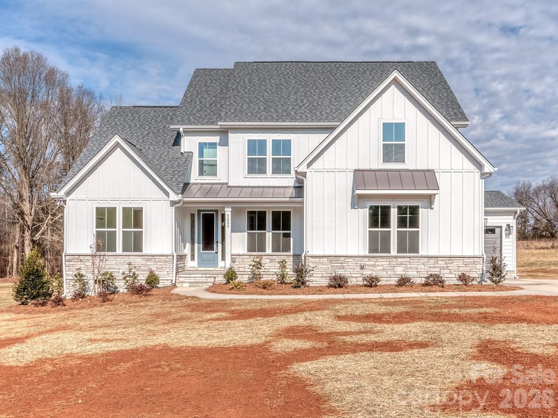 5020 Carolina North Dr, Gastonia, NC 28056