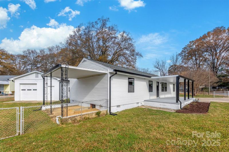 907 N Broad St, Gastonia, NC 28054