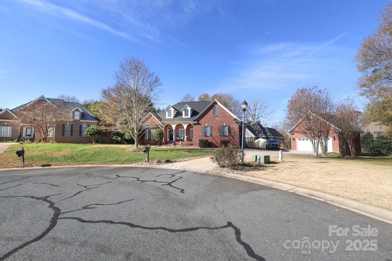 3048 Patrick Place Cir #10, Clover, SC 29710