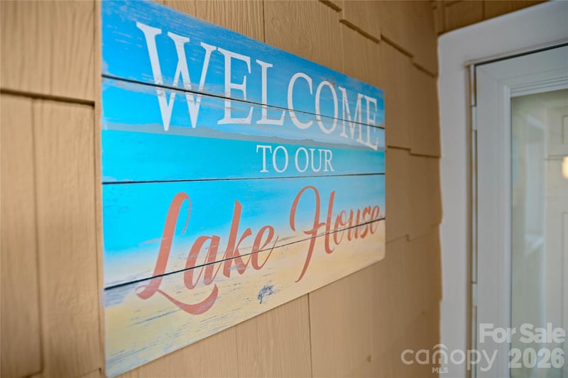 18525 Harborside Dr, Cornelius, NC 28031