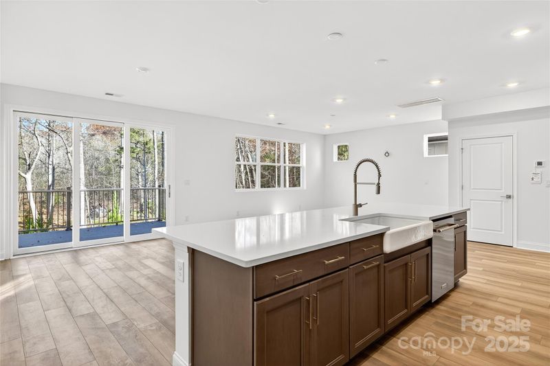 520 Zinc Dr, Tega Cay, SC 29708