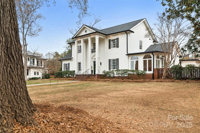 48 Spring St NW, Concord, NC 28025