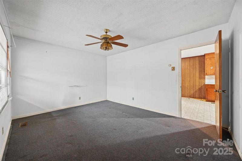 546 Foster Heights Dr, Lancaster, SC 29720