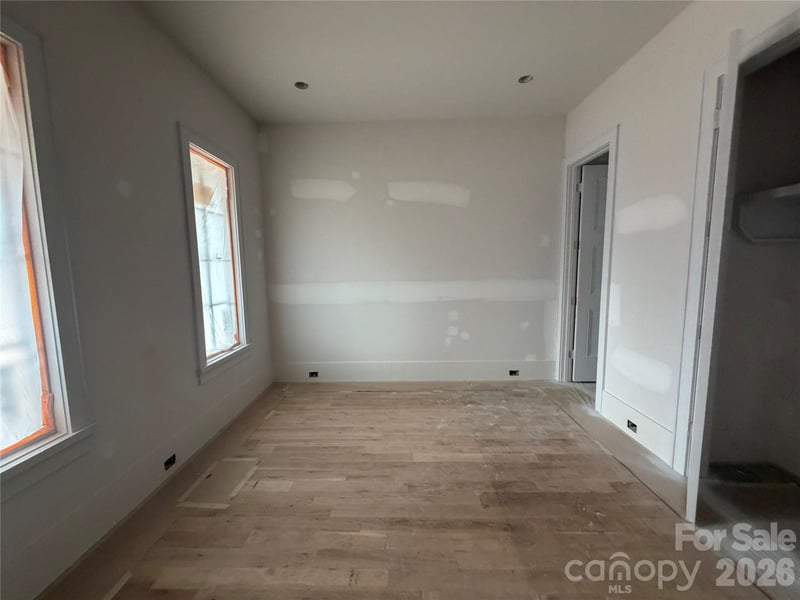 4201 Commonwealth Ave, Charlotte, NC 28205