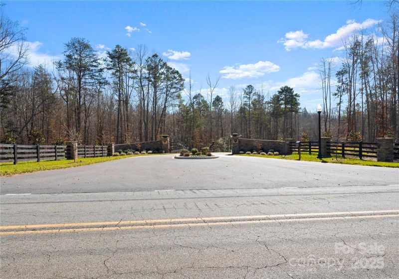 7 Ventosa Dr, Denver, NC 28037