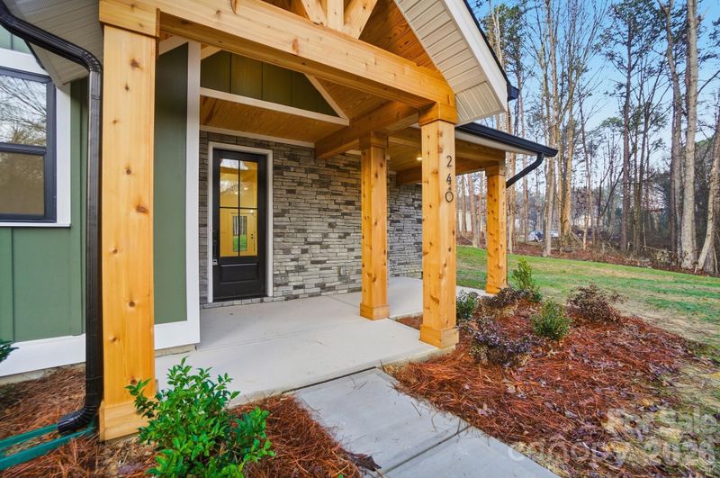 240 Hephzibah Church Rd, Crouse, NC 28033